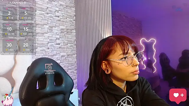 Snapshot of Issa_tay1 chatting on October 23, 2025, 7:34 pm Issa tay1 online show from October 23, 2025, 7:34 pm