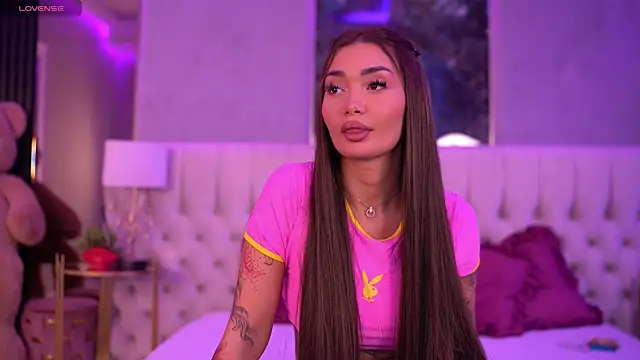 SashaFerrera online show from October 2, 2025, 6:33 pm