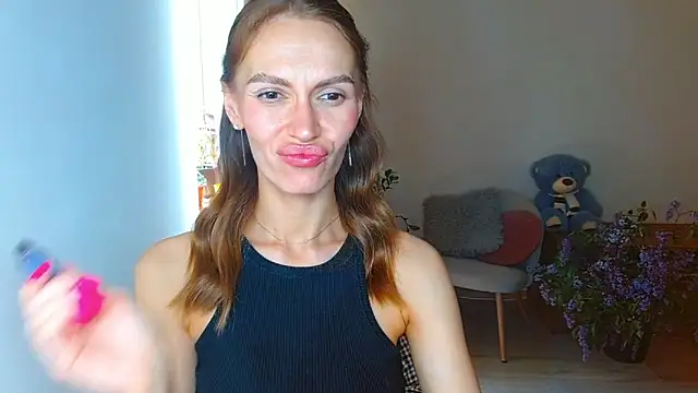 Lady Sunshine  online show from May 17, 2026, 7:41 am