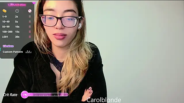 Snapshot of Carolblonde chatting on March 13, 2025, 5:33 am Carolblonde online show from March 13, 2025, 5:33 am