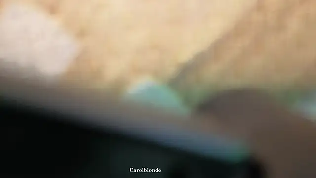 Snapshot of Carolblonde chatting on April 18, 2026, 4:37 am Carolblonde online show from April 18, 2026, 4:37 am