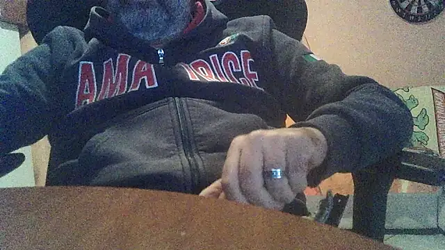 Snapshot of lanata chatting on December 4, 2025, 1:15 am lanata online show from December 4, 2025, 1:15 am