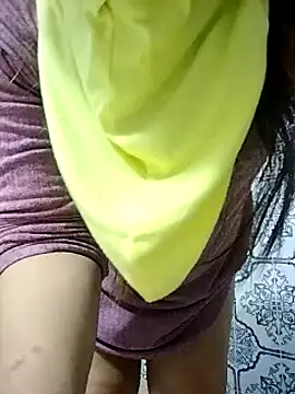 Snapshot of nouhaty chatting on March 6, 2025, 8:05 pm nouhaty online show from March 6, 2025, 8:05 pm
