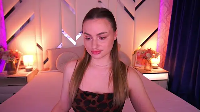 LindsieGreyy online show from April 5, 2026, 6:42 am