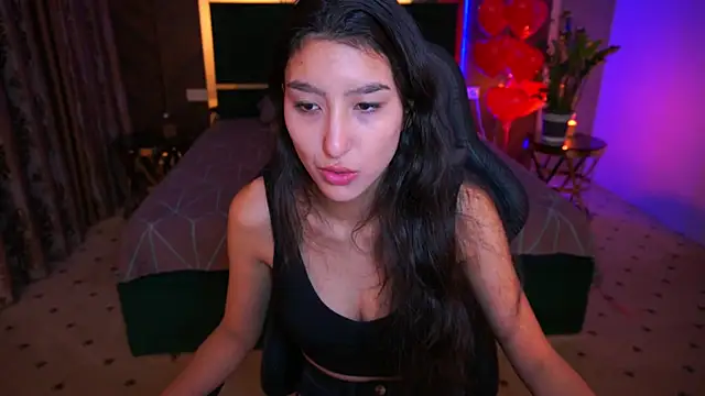 Snapshot of CharmMocco chatting on February 21, 2025, 7:45 am CharmMocco online show from February 21, 2025, 7:45 am