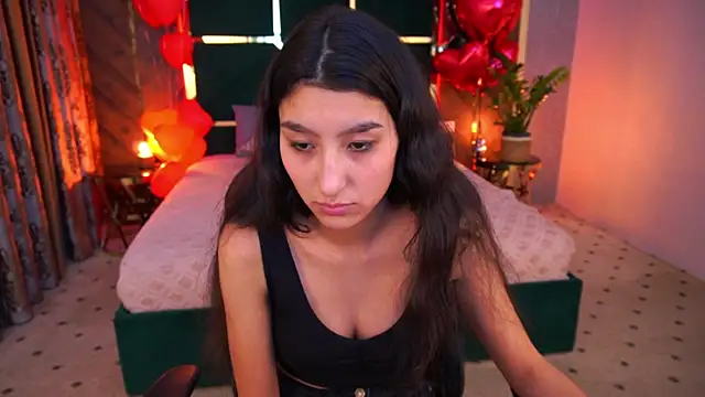 Snapshot of CharmMocco chatting on February 28, 2025, 2:09 pm CharmMocco online show from February 28, 2025, 2:09 pm