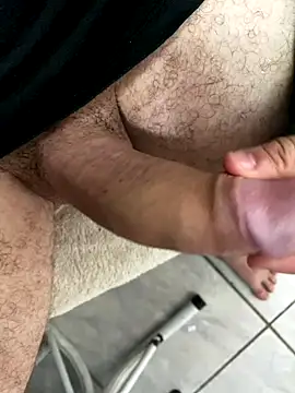 Snapshot of obranquinho21cm chatting on December 16, 2025, 10:19 am obranquinho21cm online show from December 16, 2025, 10:19 am