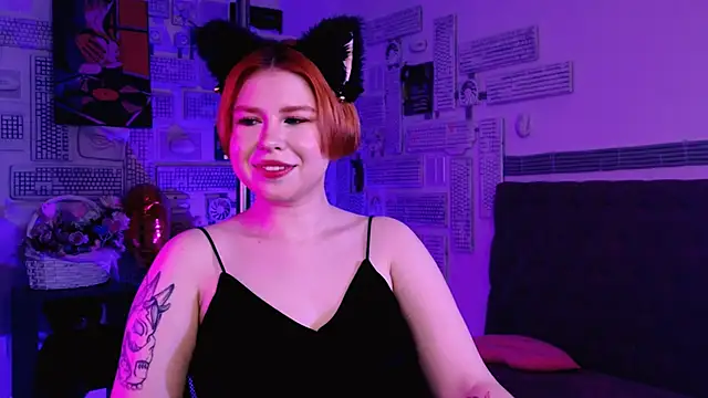 Snapshot of MitsukiMun chatting on February 25, 2025, 7:38 pm MitsukiMun online show from February 25, 2025, 7:38 pm