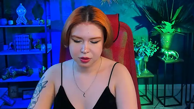 Snapshot of MitsukiMun chatting on March 15, 2025, 7:27 pm MitsukiMun online show from March 15, 2025, 7:27 pm