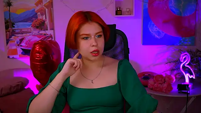 Snapshot of MitsukiMun chatting on February 22, 2025, 7:03 pm MitsukiMun online show from February 22, 2025, 7:03 pm