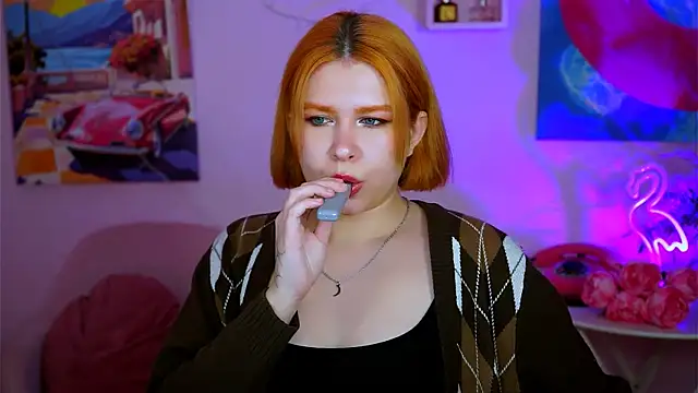 Snapshot of MitsukiMun chatting on February 10, 2025, 3:53 pm MitsukiMun online show from February 10, 2025, 3:53 pm