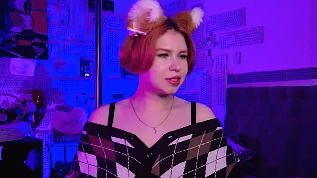 Snapshot of MitsukiMun chatting on March 3, 2025, 10:42 pm MitsukiMun online show from March 3, 2025, 10:42 pm