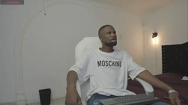 hot alphax online show from February 17, 2025, 12:05 pm