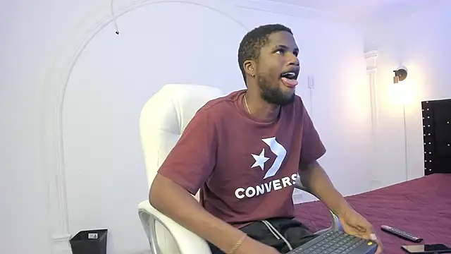 hot alphax online show from February 13, 2025, 3:45 pm