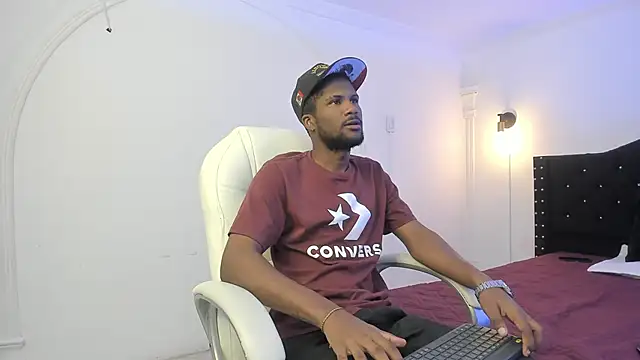 hot alphax online show from February 10, 2025, 12:08 pm