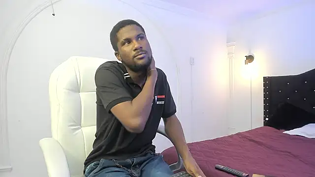 hot alphax online show from February 8, 2025, 7:16 pm