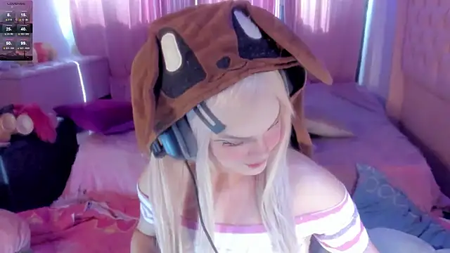 Snapshot of Angelica_Reborn chatting on October 19, 2025, 7:38 pm Angelica Reborn online show from October 19, 2025, 7:38 pm