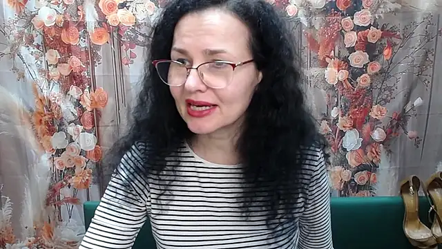 Snapshot of Miroslava_Happi chatting on April 4, 2026, 6:09 am Miroslava Happi online show from April 4, 2026, 6:09 am