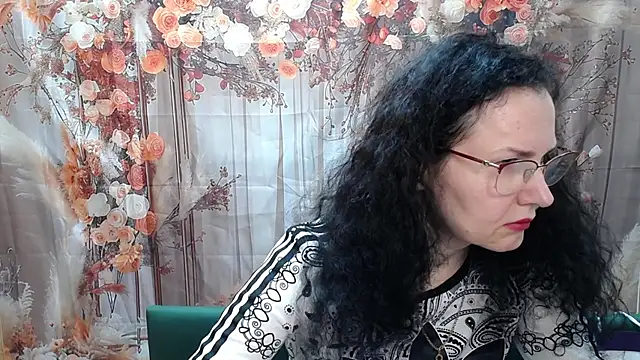 Snapshot of Miroslava_Happi chatting on April 6, 2026, 5:52 am Miroslava Happi online show from April 6, 2026, 5:52 am