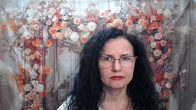 Snapshot of Miroslava_Happi chatting on April 13, 2026, 5:44 am Miroslava Happi online show from April 13, 2026, 5:44 am