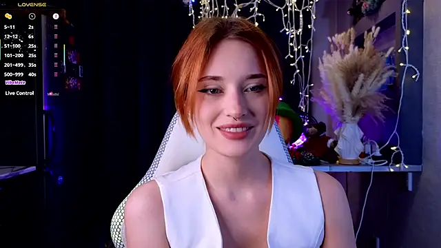 Hisoka akerley online show from April 11, 2026, 6:44 pm