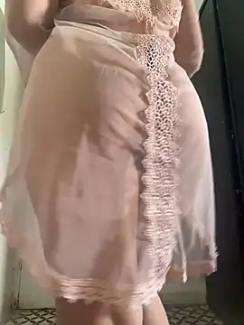 salma74779 online show from September 28, 2025, 11:28 am