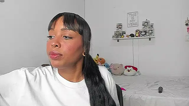 Annaa Brooks online show from April 26, 2026, 4:26 pm