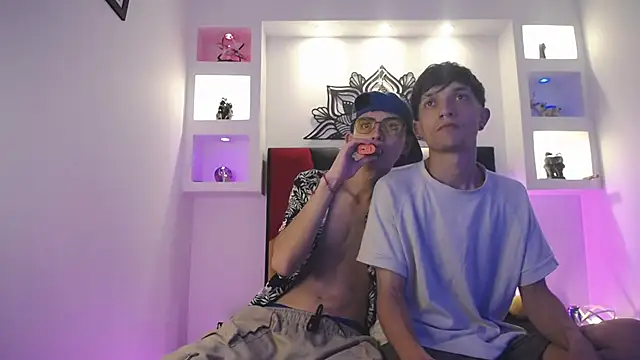 Snapshot of MaikyCooper chatting on March 3, 2025, 4:10 am MaikyCooper online show from March 3, 2025, 4:10 am