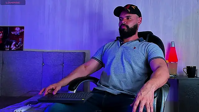 Luke Diaz7 online show from March 18, 2026, 2:48 am