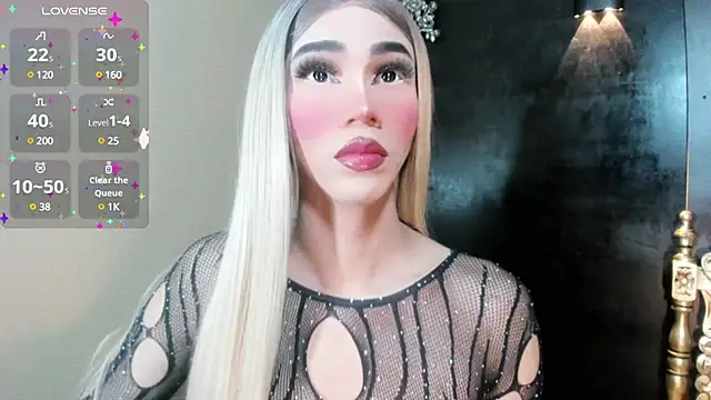 Snapshot of emelly_horny_ chatting on March 11, 2025, 11:44 am emelly horny online show from March 11, 2025, 11:44 am