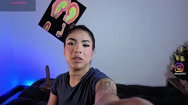 Snapshot of Maryybellax chatting on January 18, 2026, 11:30 pm Maryybellax online show from January 18, 2026, 11:30 pm