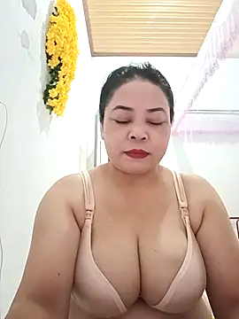 Snapshot of Baby-bigtits2024 chatting on February 16, 2025, 1:03 am Baby-bigtits2024 online show from February 16, 2025, 1:03 am