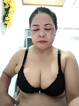 Snapshot of Baby-bigtits2024 chatting on September 21, 2025, 9:53 pm Baby-bigtits2024 online show from September 21, 2025, 9:53 pm
