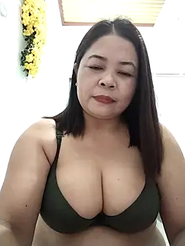 Snapshot of Baby-bigtits2024 chatting on September 24, 2025, 1:28 pm Baby-bigtits2024 online show from September 24, 2025, 1:28 pm