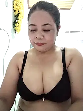 Snapshot of Baby-bigtits2024 chatting on September 10, 2025, 1:10 pm Baby-bigtits2024 online show from September 10, 2025, 1:10 pm