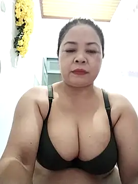 Snapshot of Baby-bigtits2024 chatting on September 29, 2025, 10:26 pm Baby-bigtits2024 online show from September 29, 2025, 10:26 pm