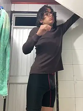 shadowsofgarden online show from February 17, 2025, 3:47 am