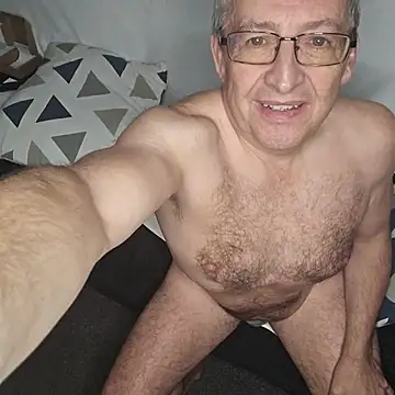 Snapshot of mann4u147 chatting on October 15, 2025, 5:43 pm mann4u147 online show from October 15, 2025, 5:43 pm