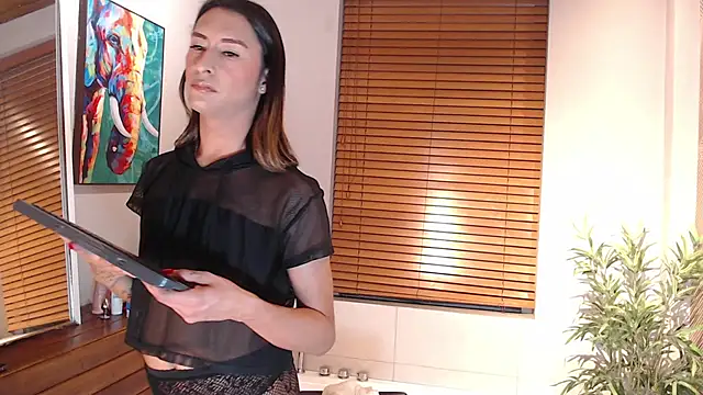 Georgina Palacios  online show from April 7, 2026, 3:52 am