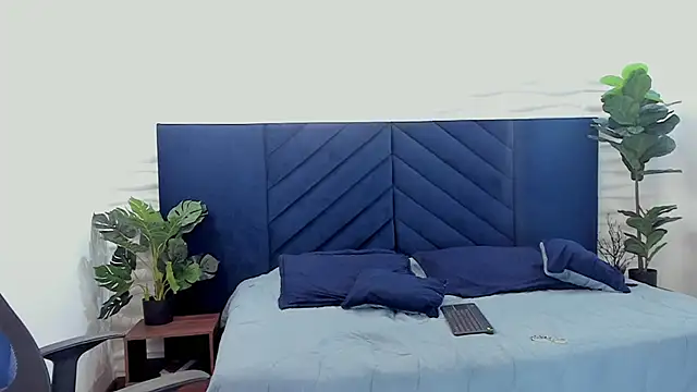 Snapshot of Georgina_Palacios_ chatting on February 20, 2025, 10:05 am Georgina Palacios  online show from February 20, 2025, 10:05 am