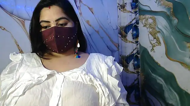 Snapshot of seetatiwari chatting on April 18, 2026, 6:32 pm seetatiwari online show from April 18, 2026, 6:32 pm