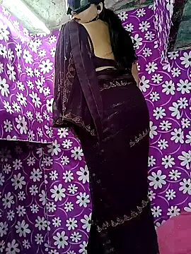 Snapshot of seetatiwari chatting on February 15, 2025, 4:01 pm seetatiwari online show from February 15, 2025, 4:01 pm