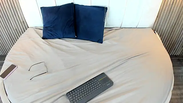 Snapshot of gabriela_fox_ chatting on March 1, 2025, 6:43 pm gabriela fox online show from March 1, 2025, 6:43 pm