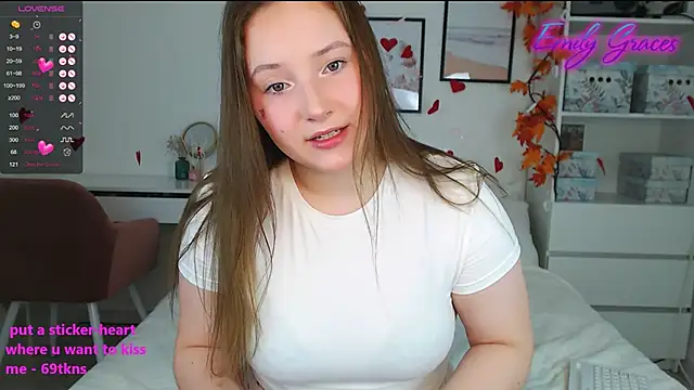 EmilyxxGraces online show from February 15, 2025, 9:49 pm