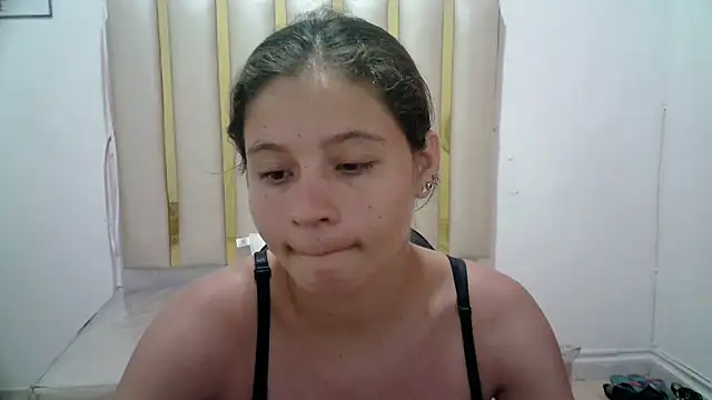 Snapshot of flakita_sexyhot chatting on October 18, 2025, 9:44 am flakita sexyhot online show from October 18, 2025, 9:44 am