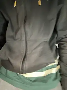 Snapshot of Hamza-Maroki chatting on February 10, 2026, 9:25 pm Hamza-Maroki online show from February 10, 2026, 9:25 pm