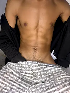 Snapshot of Hamza-Maroki chatting on October 20, 2025, 7:47 pm Hamza-Maroki online show from October 20, 2025, 7:47 pm