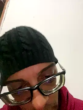 Snapshot of Diegodelicia chatting on November 23, 2025, 5:28 am Diegodelicia online show from November 23, 2025, 5:28 am