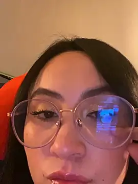 ValentinaOrtiz3 online show from October 24, 2025, 1:26 am