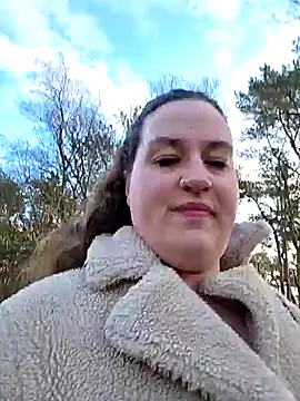 justtess online show from December 16, 2025, 10:52 am